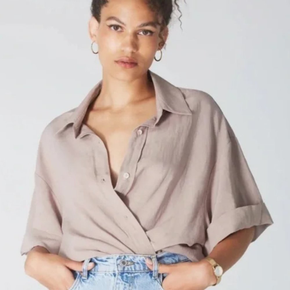 UNCLE STUDIOS SHORT SLEEVE BUTTON DOWN SHIRT SIZE S